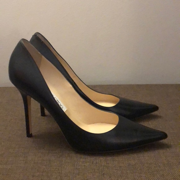 Jimmy Choo Shoes - Jimmy choo black pumps
